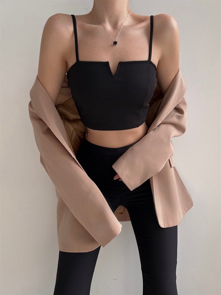 Üçgen Yaka Askılı Kadın Siyah Crop Atlet 21Y000211