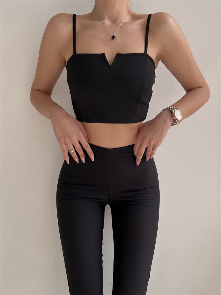 Üçgen Yaka Askılı Kadın Siyah Crop Atlet 21Y000211