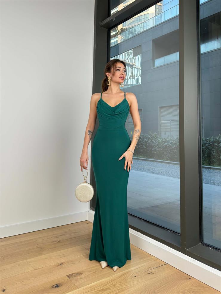 Degaje Yaka İnce Arkadan Çapraz Askılı Uliana Kadın Zümrüt Elbise 23Y000152