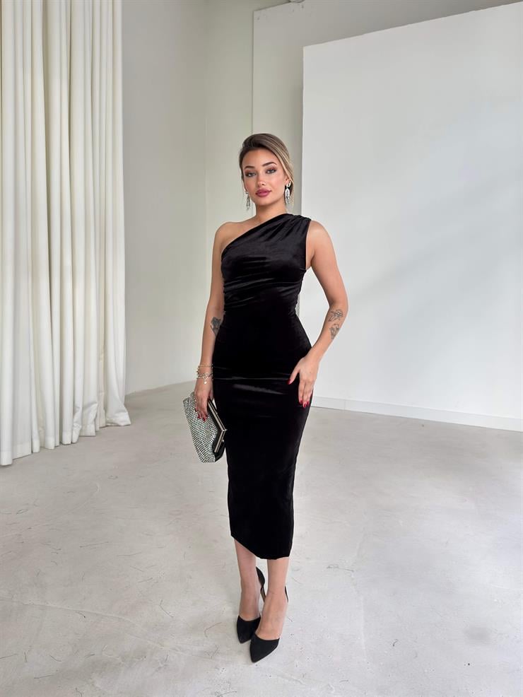 Tek Omuz Drape Detaylı Ulyana Siyah Kadın Kadife Elbise 26K111