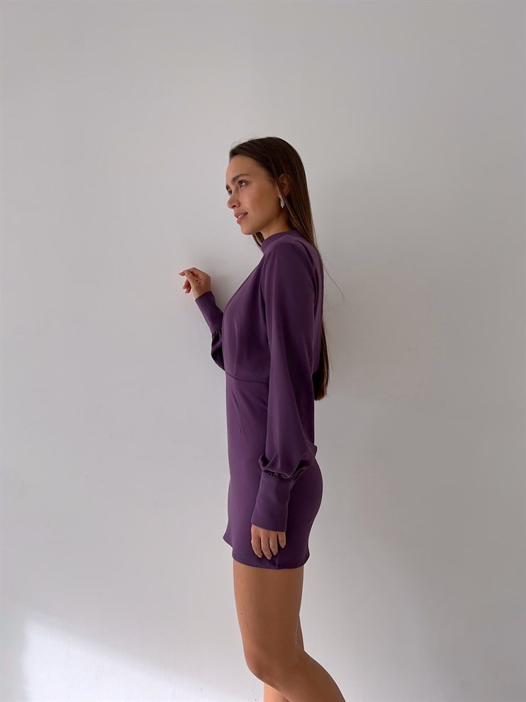 Uzun Balon Kollu Sırtı Derin Dekolteli Arbesa Kadın Mürdüm Mini Elbise 23K000167