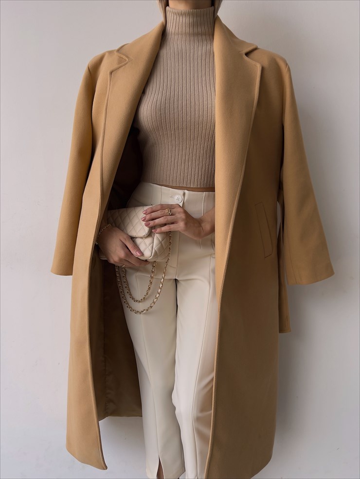 Uzun Beli Kemerli Yanları Cepli Edwin Kadın Camel Kaşe Kaban 23K000074