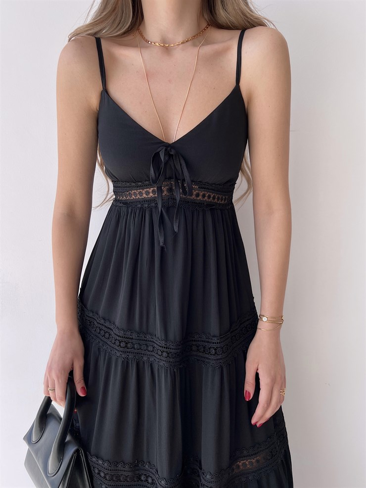 Uzun İnce Askılı Dantel Biye Detay Volanlı Elias Kadın Siyah Elbise 22Y000272