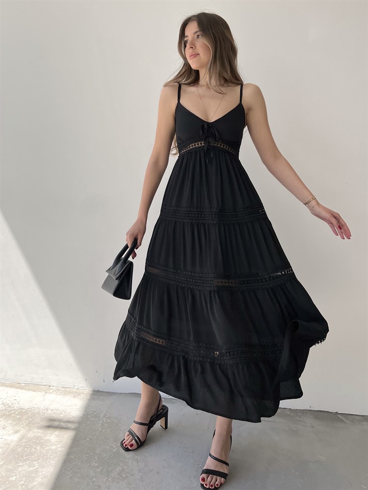 Uzun İnce Askılı Dantel Biye Detay Volanlı Elias Kadın Siyah Elbise 22Y000272