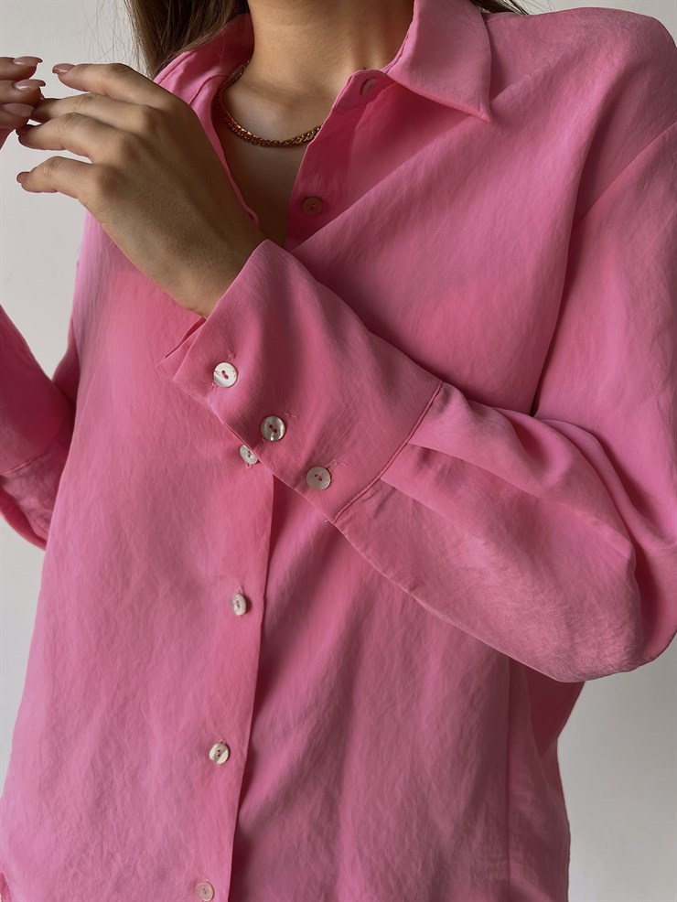 Uzun Kol Geniş Manşet Detaylı Ceria Kadın Pembe Boyfriend Gömlek 22Y000509