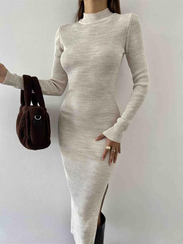 Uzun Kollu Yandan Yırtmaçlı Pashenka Kadın Taş Midi Boy Triko Elbise 23K000461