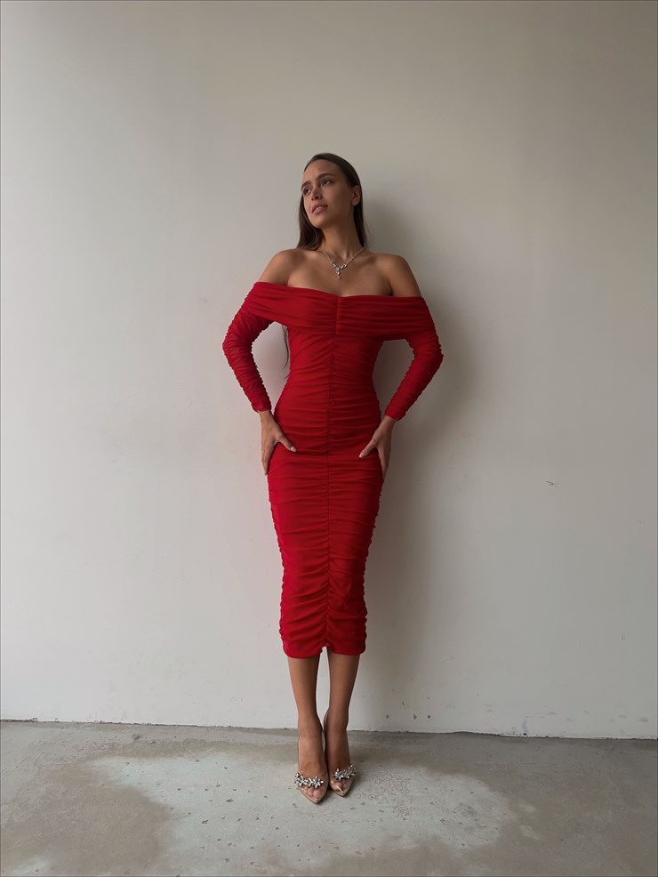Uzun Tül Kol Düşük Omuz Drapeli Adson Kadın Kırmızı Midi Boy Elbise 23K000121