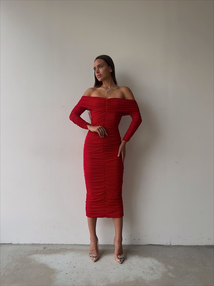 Uzun Tül Kol Düşük Omuz Drapeli Adson Kadın Kırmızı Midi Boy Elbise 23K000121