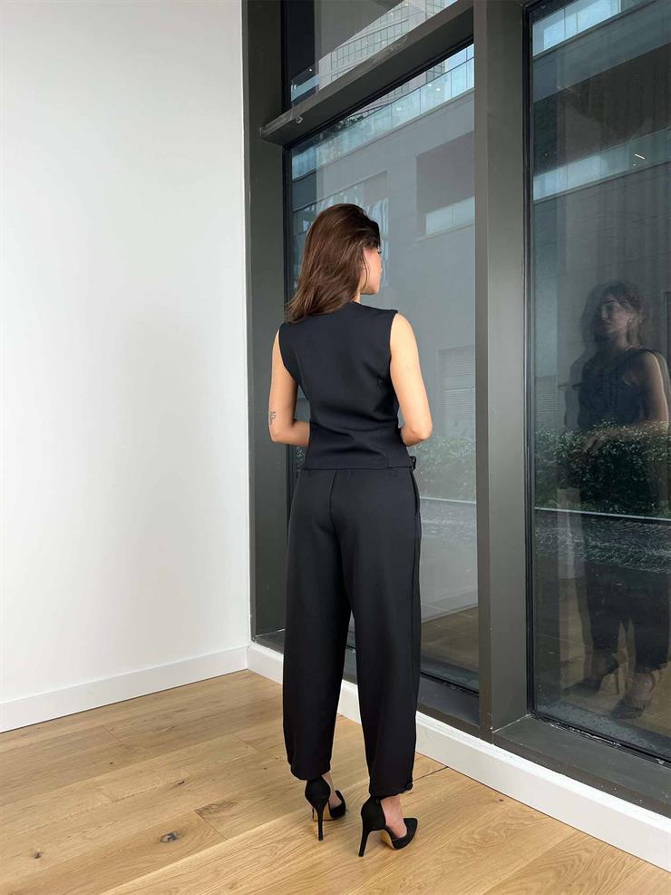 V Yaka Çapraz Düğmeli Yelek Yüksek Bel Pens Detaylı Pantolon Alisha Kadın Siyah Takım 24k417
