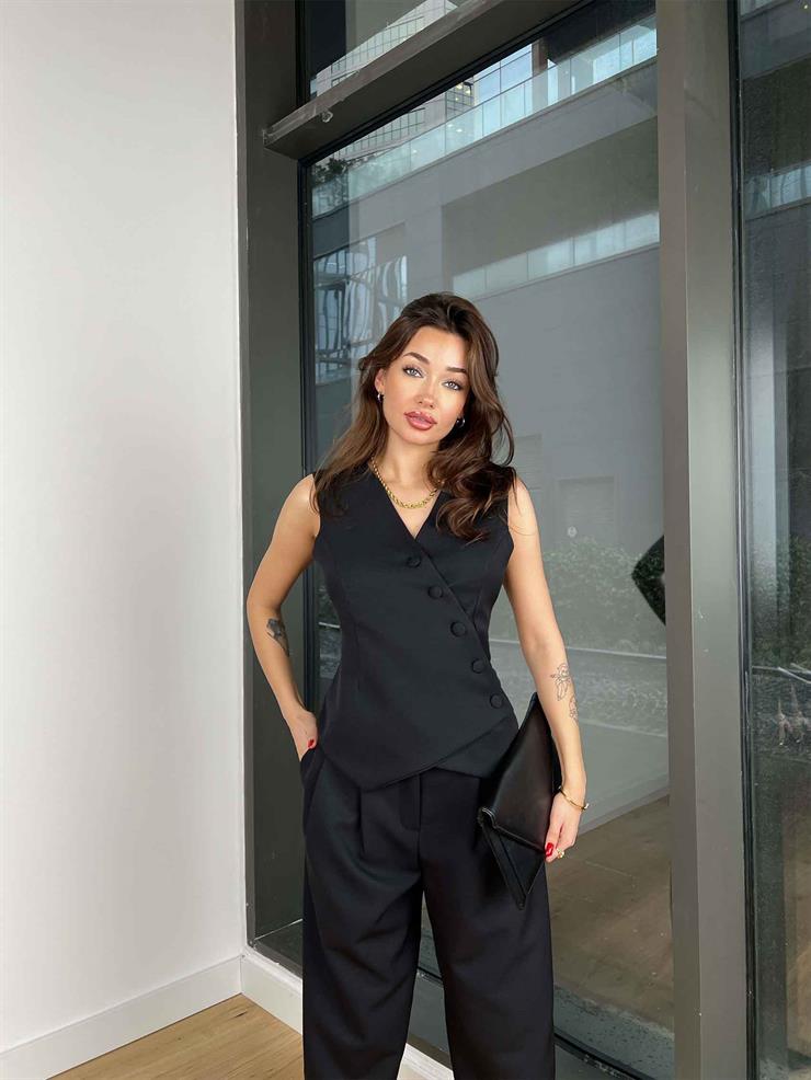 V Yaka Çapraz Düğmeli Yelek Yüksek Bel Pens Detaylı Pantolon Alisha Kadın Siyah Takım 24k417