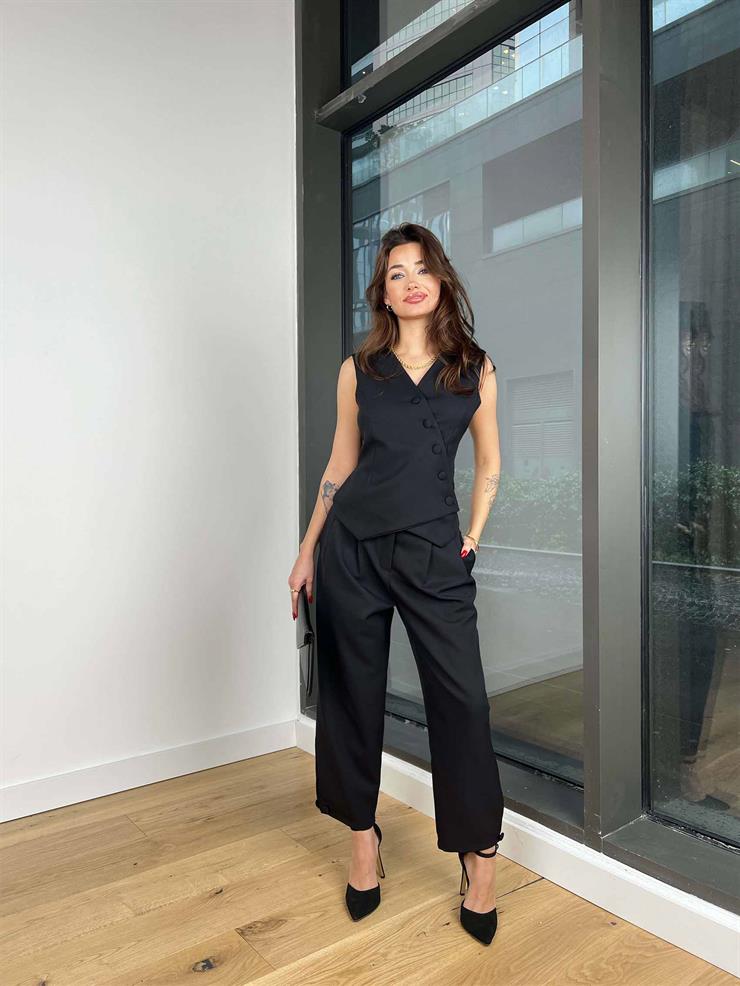 V Yaka Çapraz Düğmeli Yelek Yüksek Bel Pens Detaylı Pantolon Alisha Kadın Siyah Takım 24k417