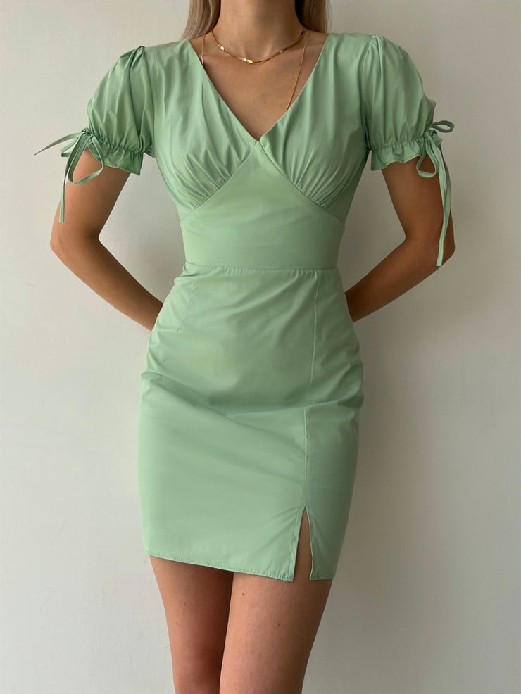 V Yaka Kısa Kollu Önden Minik Yırtmaçlı Nonus Moley Kadın Yeşil Elbise 22Y000374