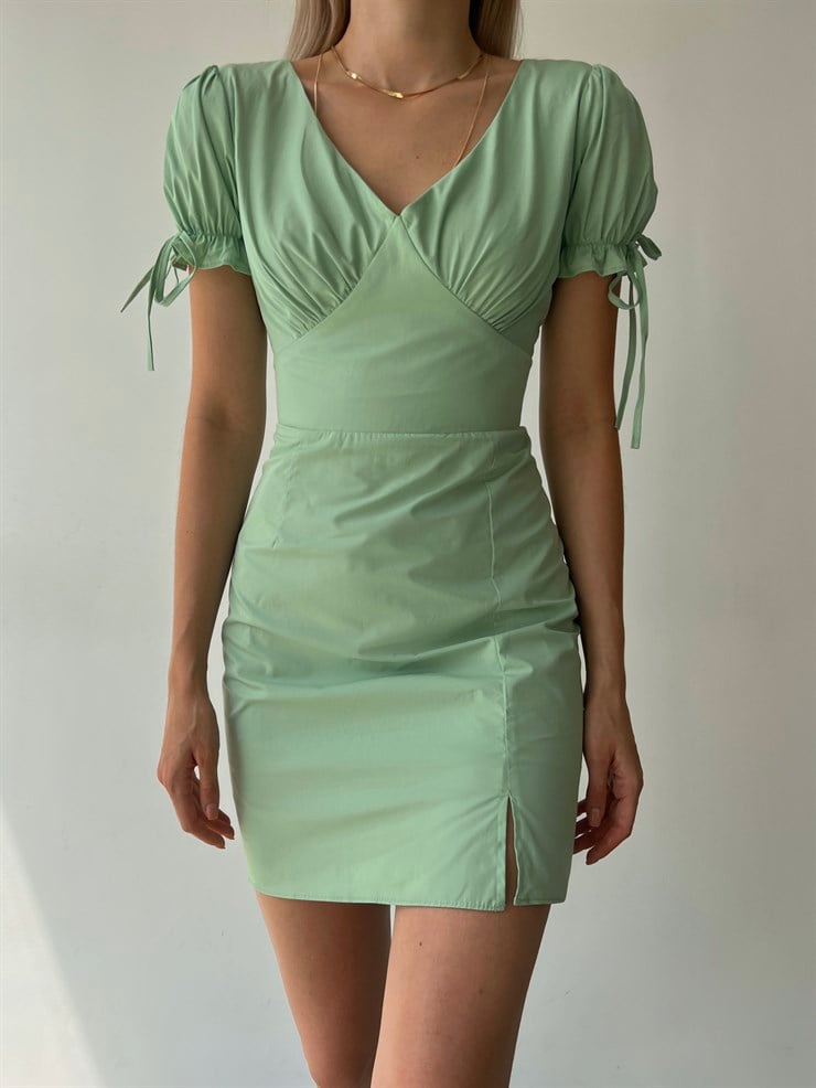 V Yaka Kısa Kollu Önden Minik Yırtmaçlı Nonus Moley Kadın Yeşil Elbise 22Y000374