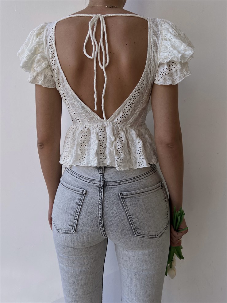 V Yaka Kolları Fırfırlı Preston Kadın Beyaz Dantel Bluz 22Y000294