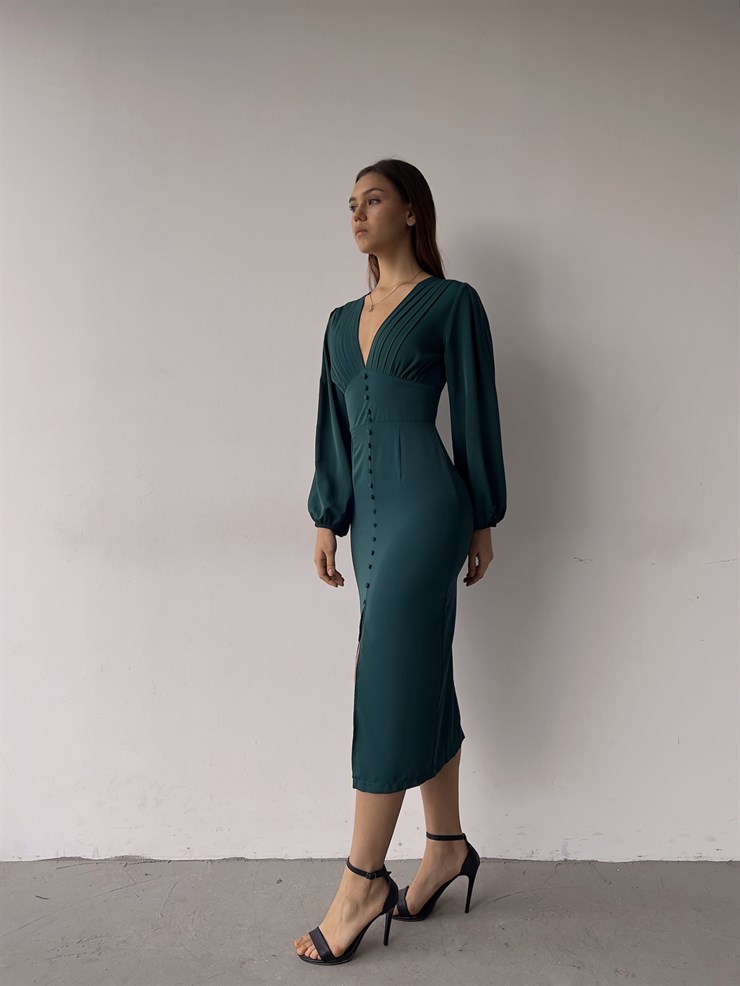 V Yaka Önden Yırtmaçlı Uzun Kol Berry Kadın Zümrüt Elbise 23K000361