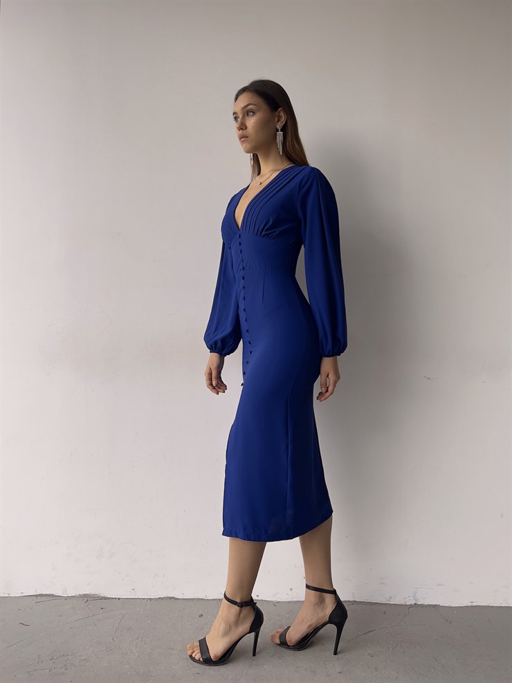 V Yaka Önden Yırtmaçlı Uzun Kol Berry Kadın Saks Elbise 23K000361