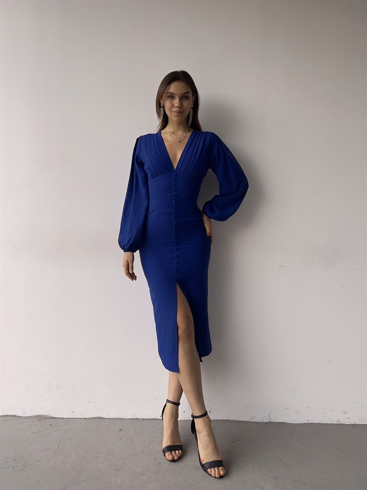 V Yaka Önden Yırtmaçlı Uzun Kol Berry Kadın Saks Elbise 23K000361