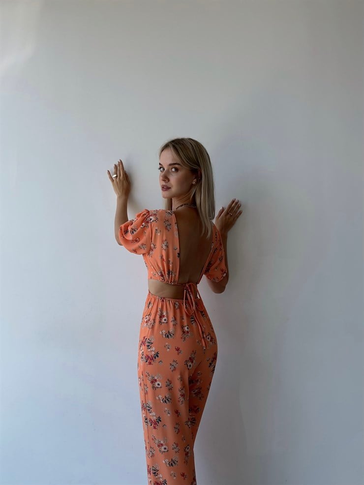 V Yaka Sırt Ve Bel Dekolteli Çiçekli Padana Kadın Somon Tulum 22Y000455