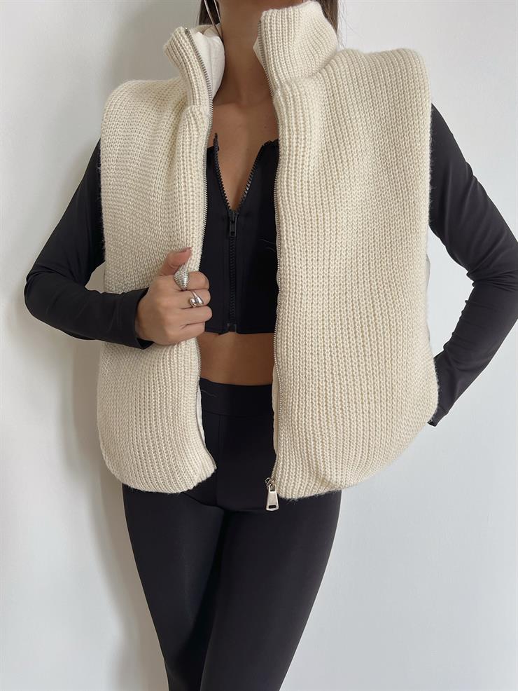 Fermuar Kapamalı Örme Görünümlü Valeria Kadın Taş Yelek 24k000050