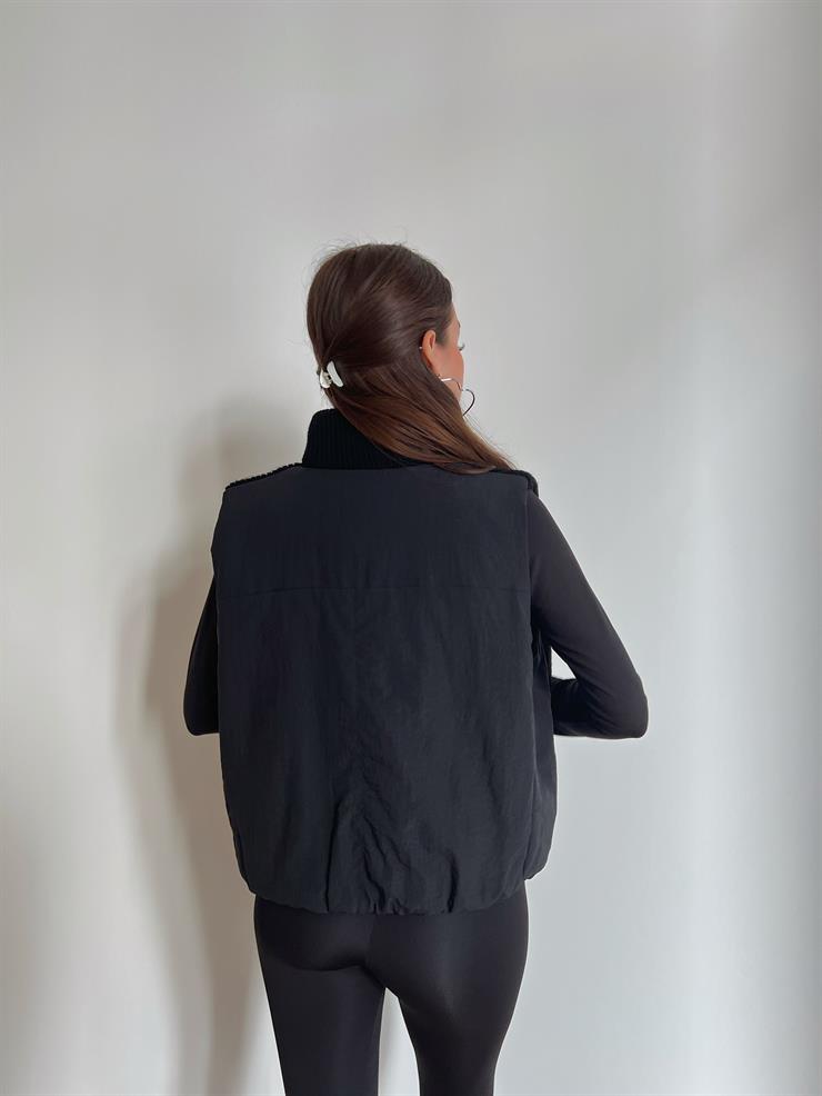 Fermuar Kapamalı Örme Görünümlü Valeria Kadın Siyah Yelek 24k000050