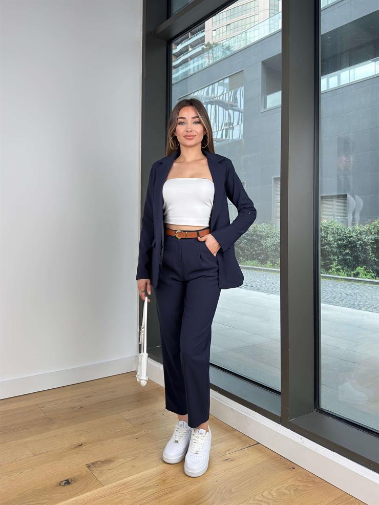 Omuz Vatkalı Blazer Ceket Beli Kemerli Pantolon Vans Lacivert Kadın Takım 25Y229