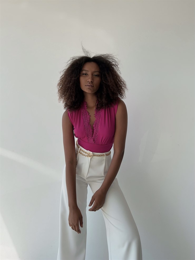Vatkalı Derin V Dantel Yaka Elanor Kadın Fuşya Bodysuit 22Y000067