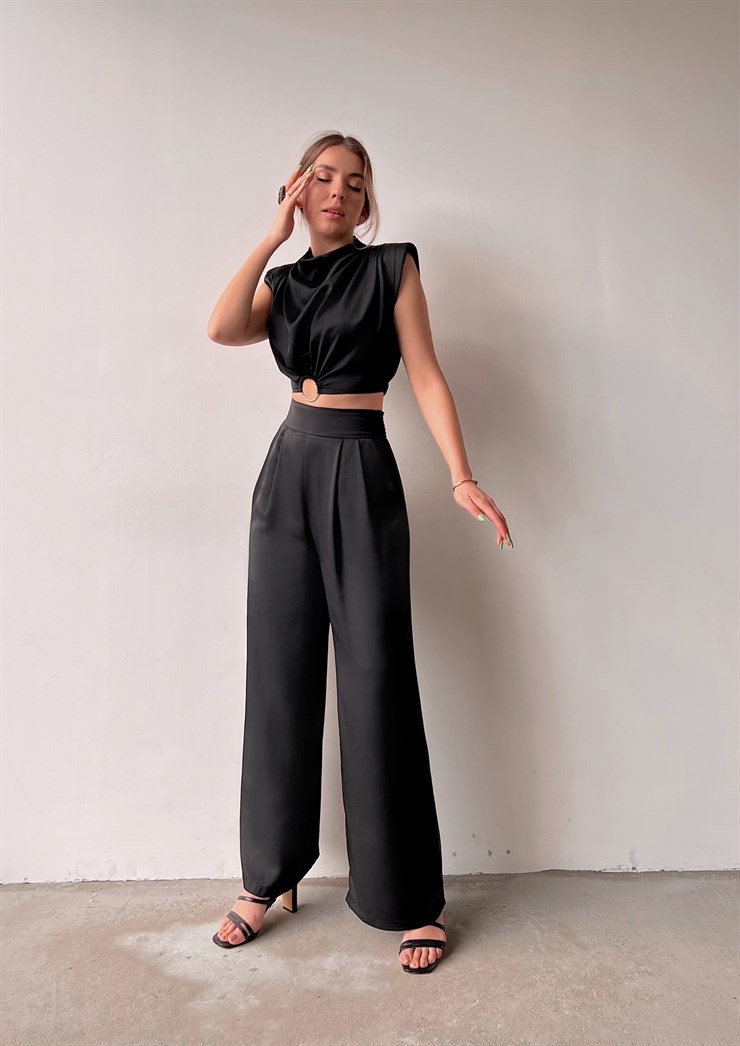 Vatkalı Halka Detay Bel Lastikli Kadın Siyah Crop Bluz 22K000631