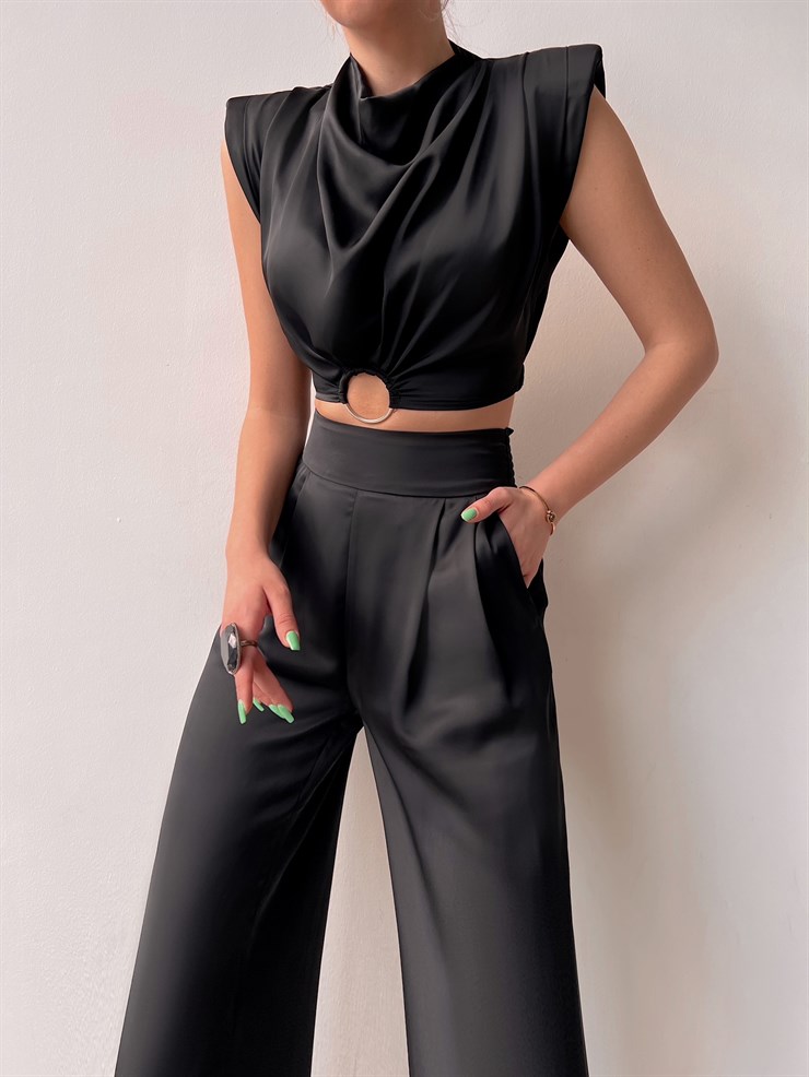 Vatkalı Halka Detay Bel Lastikli Kadın Siyah Crop Bluz 22K000631