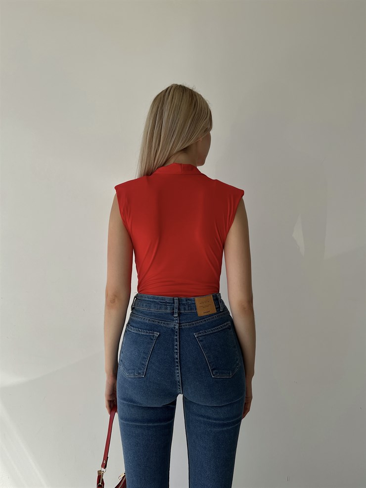 Vatkalı Kolsuz Kruvaze Garrison Kadın Kırmızı Bodysuit 22Y000066