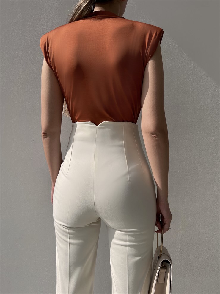 Vatkalı Kolsuz Kruvaze Garrison Kadın Tarçın Bodysuit 22Y000066