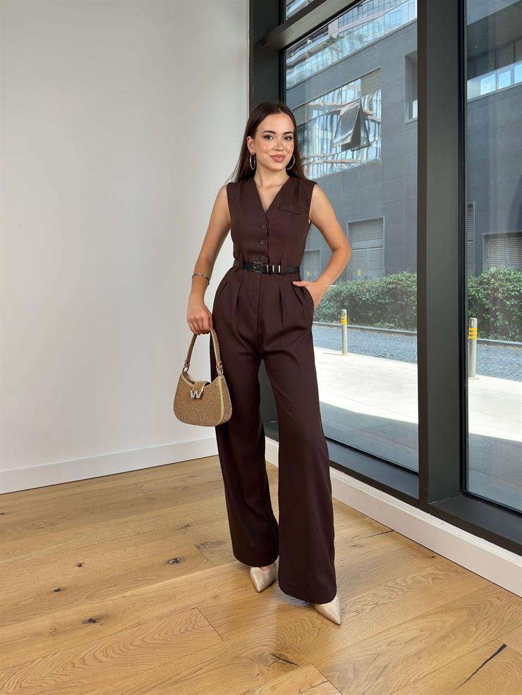 V Yaka Düğme Kapamalı Beli Kemerli Pens Detaylı Bol Paça Velvıt Kahve Kadın Tulum 25Y116