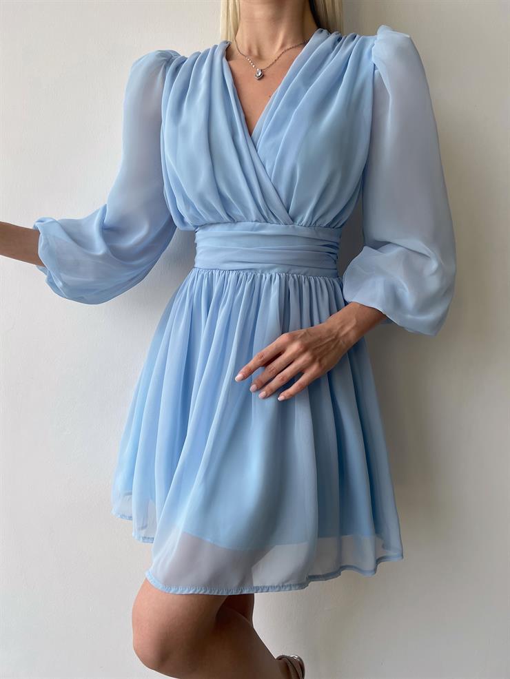 Kruvaze Yaka Belden Oturtmalı Vette Kadın Bebe Mavisi Şifon Mini Elbise 23Y000075