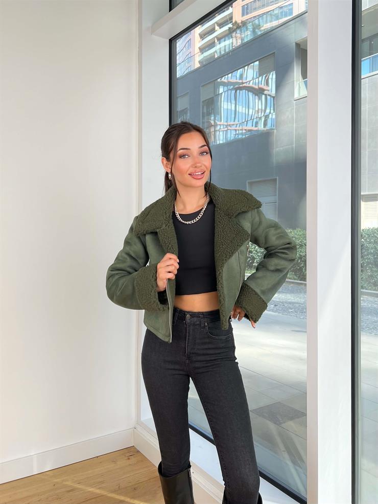 İçi Kürklü Süet Viera Haki Kadın Crop Mont 25K185