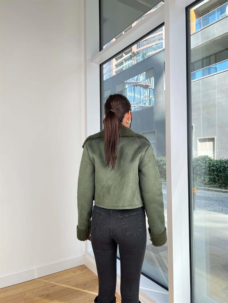 İçi Kürklü Süet Viera Haki Kadın Crop Mont 25K185