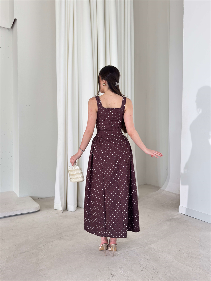 Kare Yaka Puantiyeli Kalın Askılı Yandan Drape Detaylı Kahverengi Midi Violet Kadın Elbise 26Y125