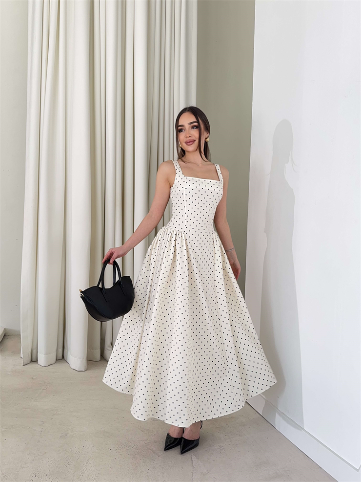 Kare Yaka Puantiyeli Kalın Askılı Yandan Drape Detaylı Ekru Midi Violet Kadın Elbise 26Y125