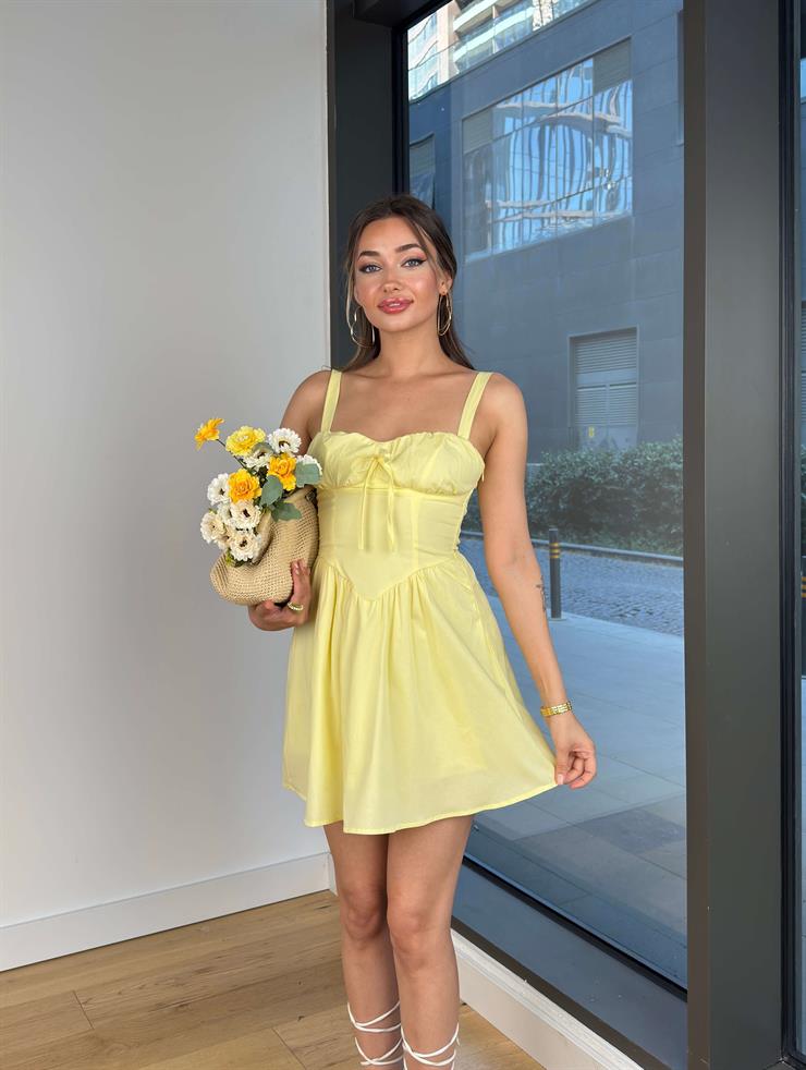 Kalın Askılı Göğüs Kısmı Bağlamalı Vitle Sarı Kadın Mini Elbise 25Y338