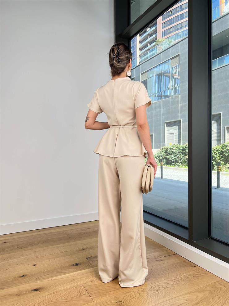 Kısa Kol Beli Kemerli Bol Paça Vörb Taş Kadın Tulum 25Y117