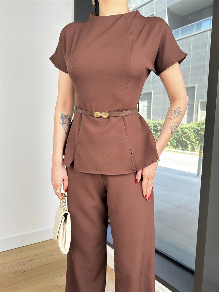 Kısa Kol Beli Kemerli Bol Paça Vörb Kahve Kadın Tulum 25Y117