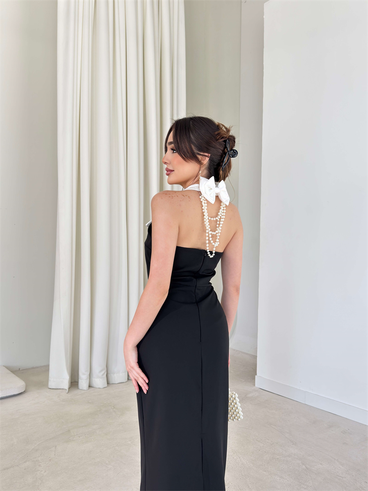 V Yaka Boynu Aksesuarlı Düğme Detaylı William Siyah Kadın Elbise 26Y145