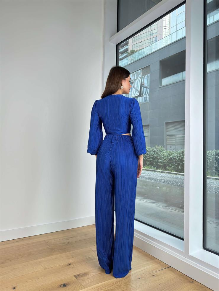 Kruvaze Yaka Belden Bağlamalı Crop Beli Lastikli Pantolon Wilson Kadın Saks Piliseli Takım 24Y118