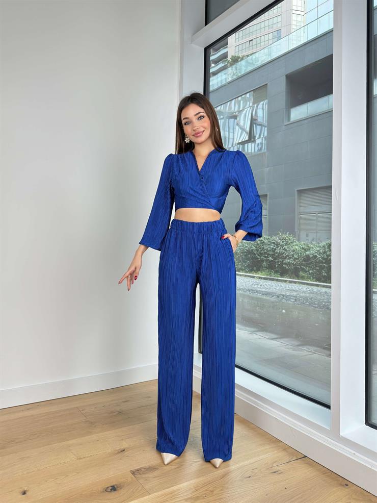 Kruvaze Yaka Belden Bağlamalı Crop Beli Lastikli Pantolon Wilson Kadın Saks Piliseli Takım 24Y118