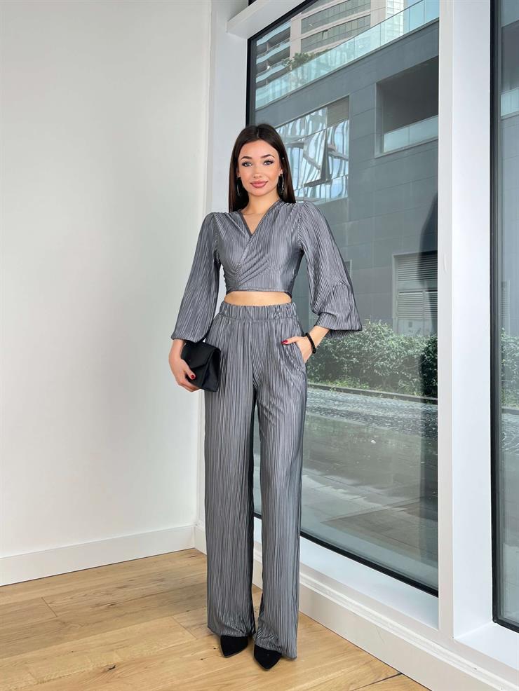 Kruvaze Yaka Belden Bağlamalı Crop Beli Lastikli Pantolon Wilson Kadın Gri Piliseli Takım 24Y118