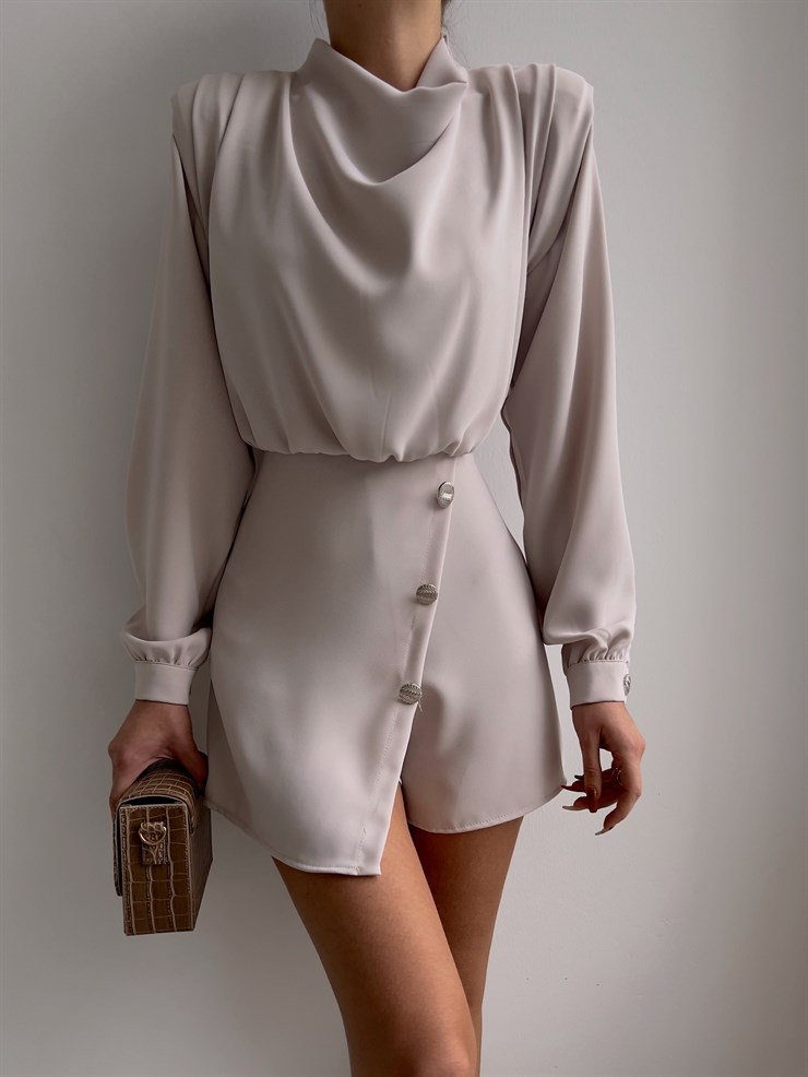 Yakası Dökümlü Eteği Kruvaze Verona Kadın Bej Şort Tulum 22K000414