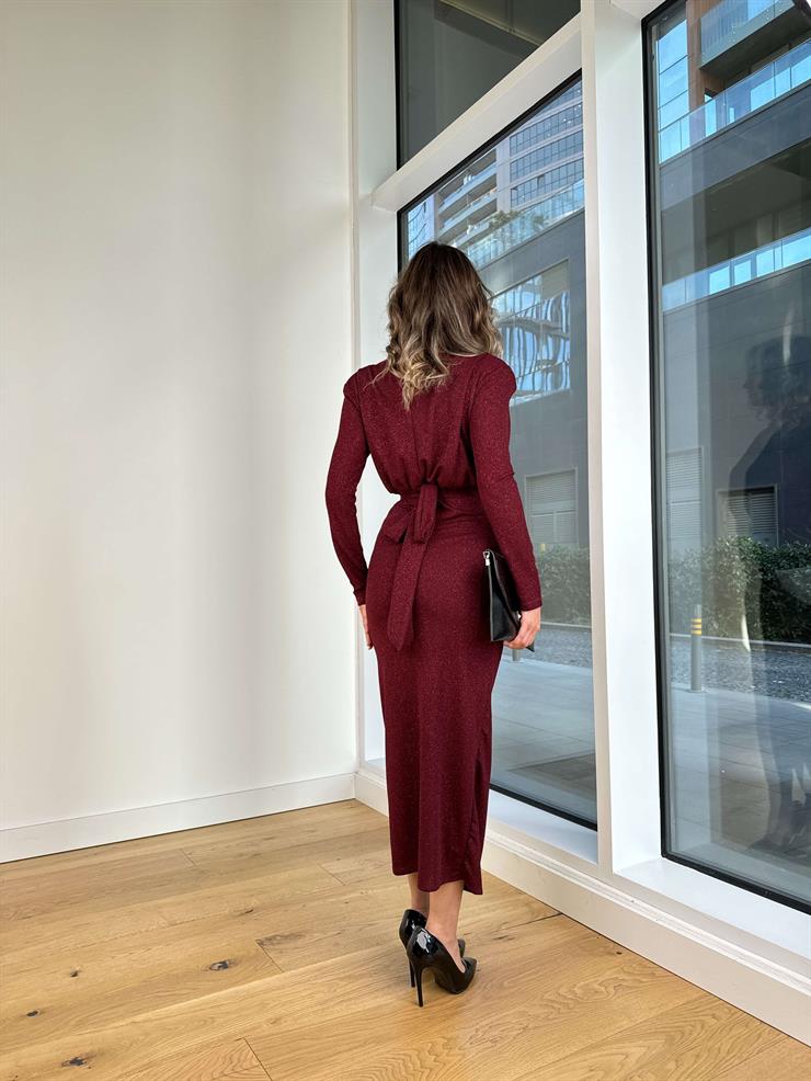 Uzun Kol Omuz Vatkalı Etek Kısmı Drapeli Yanlod Bordo Kadın Elbise 25K394