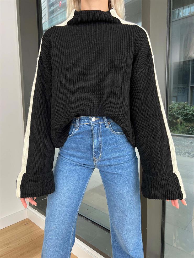 Yarım Balıkçı Kolları Bol Ziba Kadın Siyah Kazak 24k000149