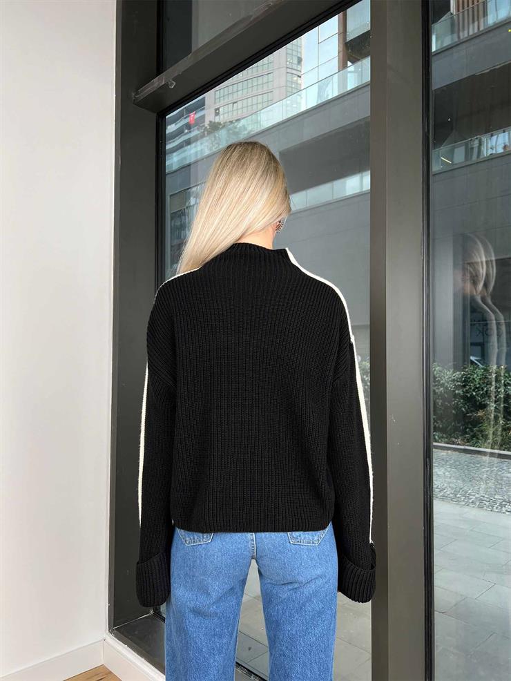 Yarım Balıkçı Kolları Bol Ziba Kadın Siyah Kazak 24k000149