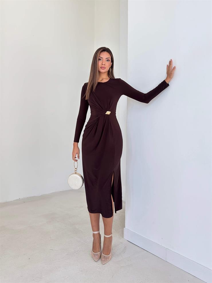 Aksesuarlı Yanı Yırtmaçlı Yekar Kahve Kadın Elbise 26K115