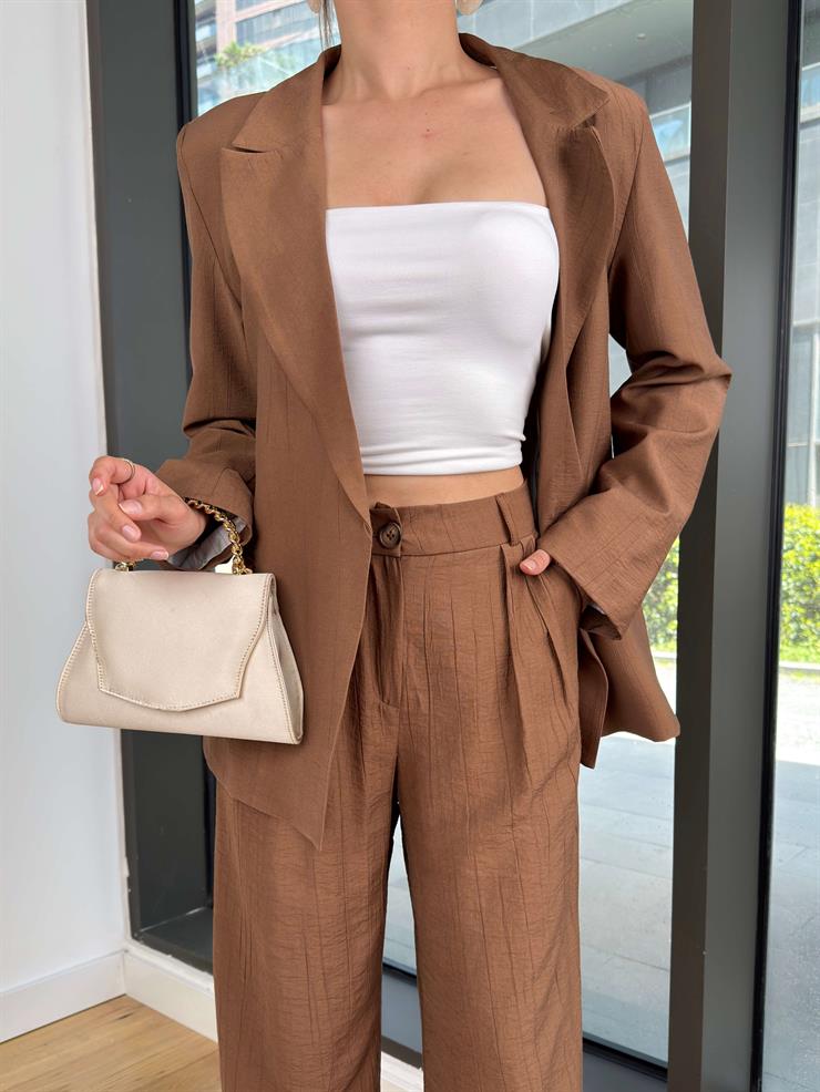 Omuz Vatkalı Kapamasız Yıır Kahve Kadın Blazer Ceket 25Y078