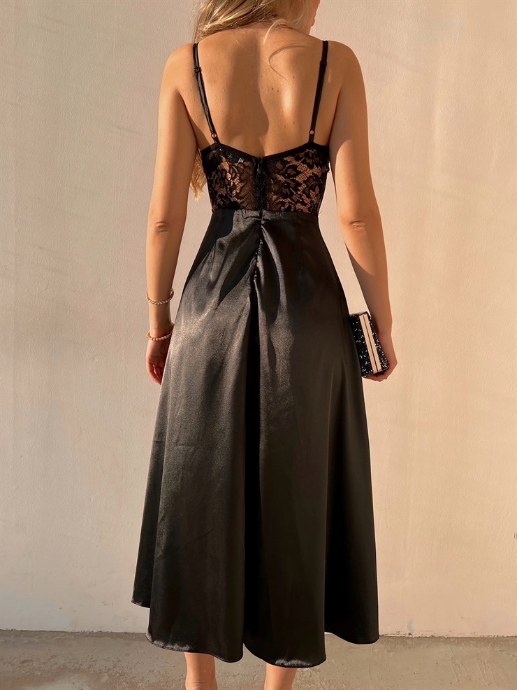 Yırtmaçlı Göğüs Kuplu İnce Askılı Astrid Kadın Siyah Saten Elbise 22Y000036